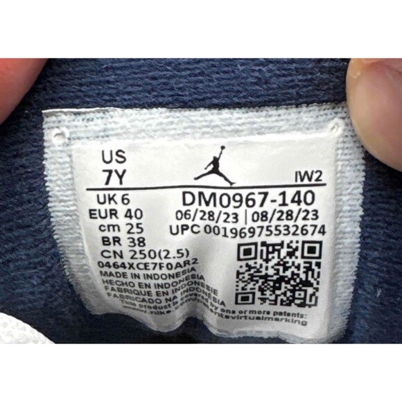 Nike Air Jordan 3 Retro Midnight Navy Size 7 Youth (Size 8.5 Women's) - Picture 6 of 8